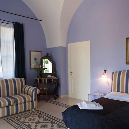מונטרוני די לצ'ה Villa Urso Bed&Breakfast מראה חיצוני תמונה