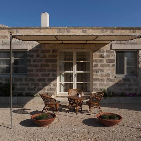 מונטרוני די לצ'ה Villa Urso Bed&Breakfast מראה חיצוני תמונה