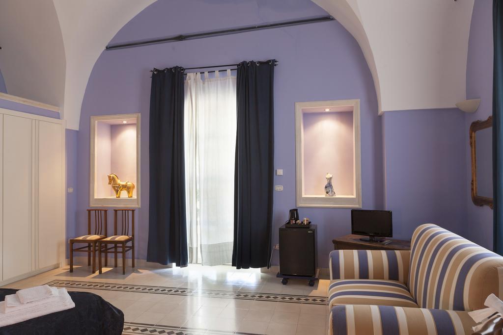 מונטרוני די לצ'ה Villa Urso Bed&Breakfast חדר תמונה