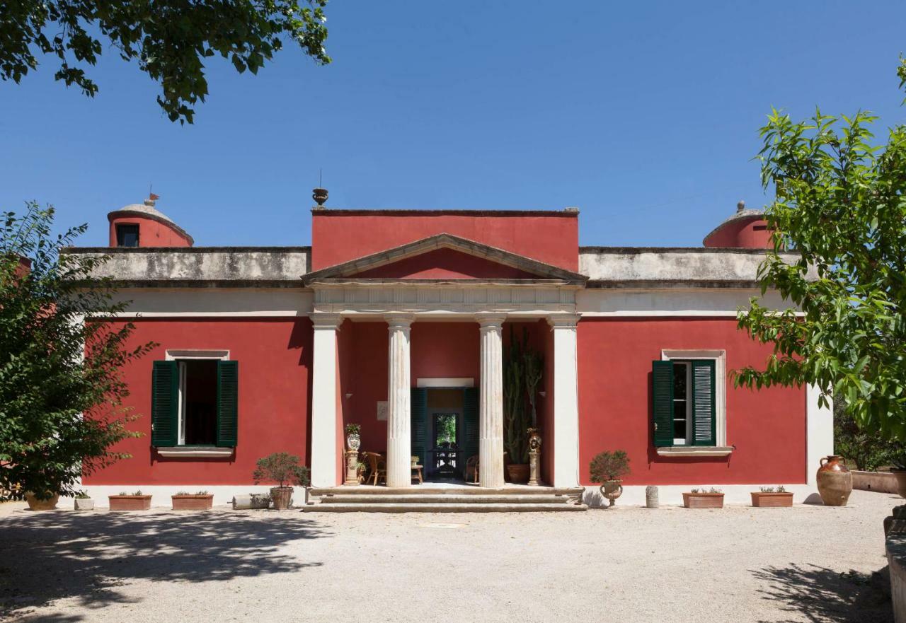 מונטרוני די לצ'ה Villa Urso Bed&Breakfast מראה חיצוני תמונה
