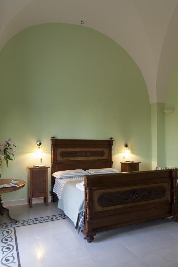 מונטרוני די לצ'ה Villa Urso Bed&Breakfast חדר תמונה